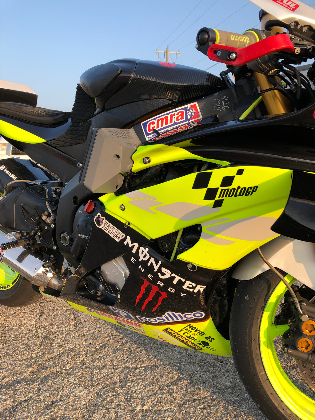 Adjustable Kneestop Kit: Yamaha R6 08-16