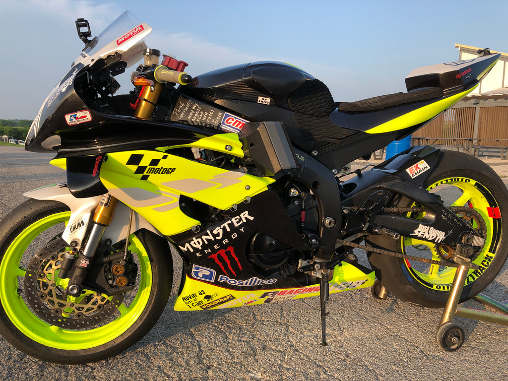 Adjustable Kneestop Kit: Yamaha R6 08-16
